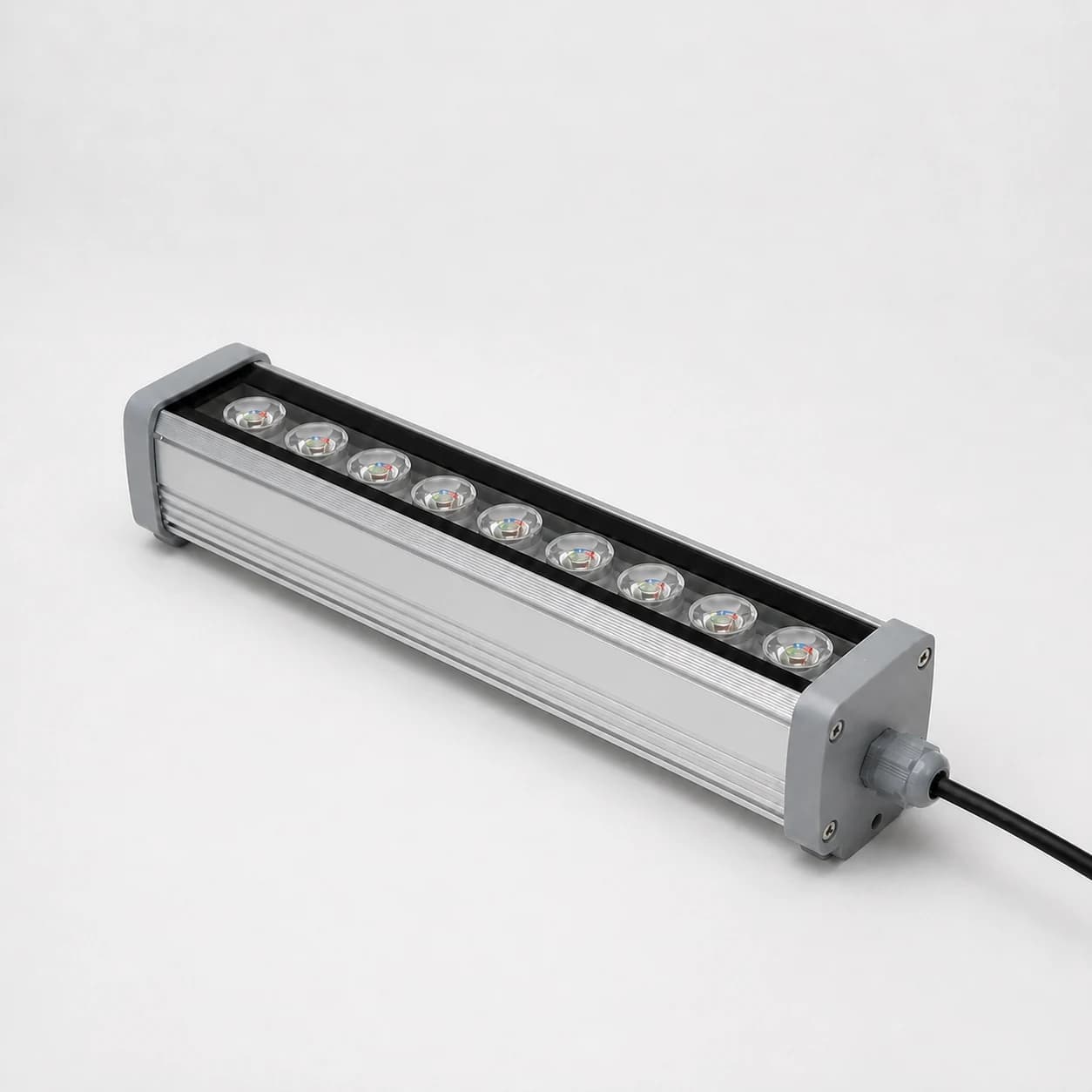 9W RGB Wallwasher · 30 cm (9 LED) — modele özel RGB ürün görseli